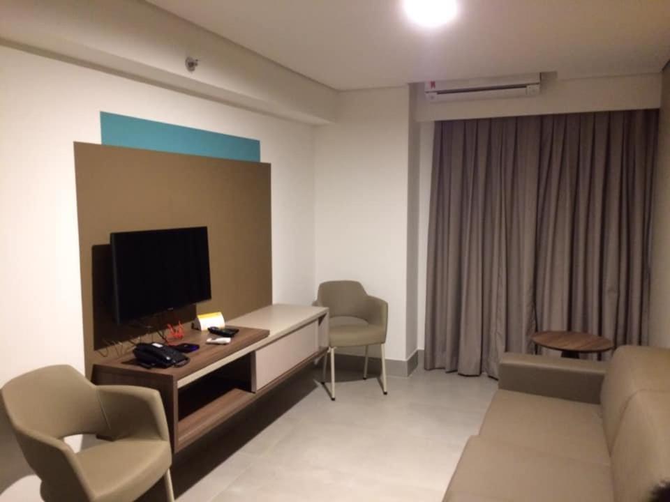 Em Frente Ao Thermas Dos Laranjais, No Park Apartamento Olímpia